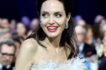 Báo Australia đưa tin Angelina Jolie sắp cưới bạn trai tỷ phú