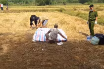 Hai thanh niên giết người rồi mang xác chôn ở bờ ruộng