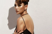 Thu nhỏ vòng 1, Võ Hoàng Yến vẫn gợi cảm hút mắt