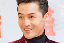 Diễn viên Hồ Ca: Quý ông độc thân lắm người mê của Cbiz 