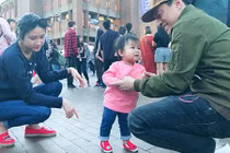 Hot Face sao Việt 24h: Lam Trường nịnh bà xã Yến Phương