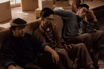 Thêm một ca khúc tiêu đề phản cảm: Cần tẩy chay rác văn hóa!