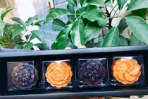 Bánh trung thu sang chảnh nhập ngoại: Hết hồn về nguồn gốc