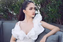 Hot Face sao Việt 24h: Hương Giang Idol đẹp kiêu kỳ 