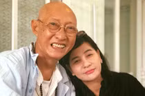 Nghệ sĩ Lê Bình rơi nước mắt trước tình cảm của khán giả, đồng nghiệp