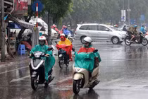 Dự báo thời tiết 24/4: Tụt 5 độ, miền Bắc mưa to