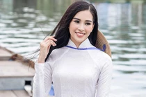 Ai là người Trần Tiểu Vy muốn bắt chước sau đăng quang?