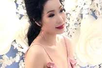 Hot Face sao Việt 24h: U50 Trịnh Kim Chi khoe vẻ đẹp gợi cảm