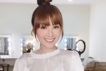 Sau nghi vấn dao kéo, Diễm Hương khoe ảnh trẻ như gái 18