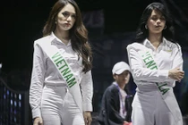 Hương Giang tổng duyệt cho chung kết Hoa hậu Chuyển giới Quốc tế