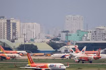 Hàng loạt chuyến bay không thể cất, hạ cánh