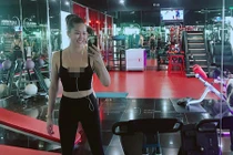 Hot Face sao Việt 24h: Phi Thanh Vân gợi cảm trong phòng tập gym