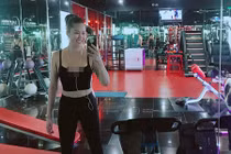 Hot Face sao Việt 24h: Phi Thanh Vân gợi cảm trong phòng tập gym