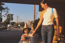 Hậu ly hôn, Ngọc Quyên khoe ảnh vui vẻ đưa con đi học