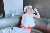 Hot Face sao Việt: Phi Thanh Vân khoe ảnh gợi cảm sau chia tay bạn trai