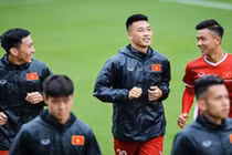 Video: Tuyển Việt Nam tập luyện dưới trời rét hại, quyết giành chức vô địch