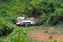 Xe khách rơi xuống vực ở Cao Bằng: Đã có 4 người chết, 15 người bị thương