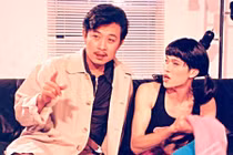 Hình ảnh danh hài Vân Sơn thân thiết bên Hoài Linh