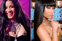 Đọ vẻ gợi cảm của hai ngôi sao Hollywood choảng nhau bằng guốc