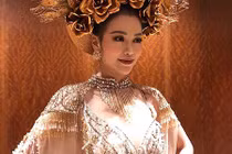 Soi trang phục dân tộc giúp Phương Khánh giành giải vàng Miss Earth