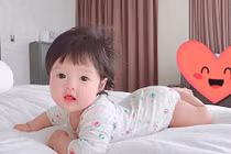 Fan xuýt xoa ảnh xinh như thiên thần của con gái Đặng Thu Thảo