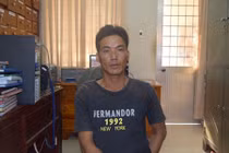 Khởi tố đối tượng sát hại tình địch trong buồng ngủ của vợ