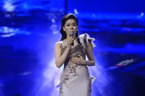 Khán giả xin Lệ Quyên “tha” cho nhạc Trịnh sau đêm “Ru đời đi nhé“