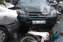 Video: Nữ tài xế bất cẩn đâm xe sau còn hỏi 'Anh đi kiểu gì thế?'