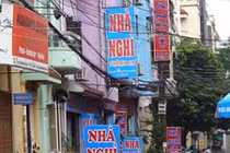 Năn nỉ bạn gái vào nhà nghỉ bằng câu "anh không làm gì đâu"