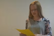 Cô bé 13 tuổi lập dự án hỗ trợ những đứa trẻ có người thân tự tử