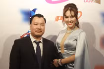 Hot Face sao Việt 24h: Phi Thanh Vân khoe quà tặng của bạn trai mới