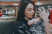 Trà Ngọc Hằng liên tục khoe con sau tuyên bố làm mẹ đơn thân
