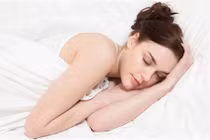 Bạn đã biết cách ngủ để có làn da đẹp hơn?