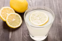 Sự thật choáng váng về bí quyết giảm cân bằng nước chanh ấm mỗi ngày