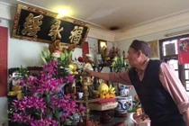 Dùng loại nước này để lau dọn bàn thờ gia tăng tài lộc