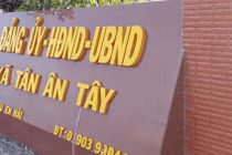 Sinh con thứ 4, Phó Chủ tịch HĐND xã bị bãi nhiệm