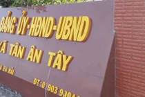 Sinh con thứ 4, Phó Chủ tịch HĐND xã bị bãi nhiệm