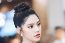 Hoa hậu Jolie Nguyễn khiến nhiều sao “dè chừng” khi dự sự kiện?