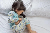 Bé 5 tuổi dương tính với vi khuẩn HP, nguyên nhân ai cũng có thể mắc