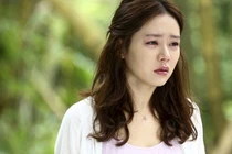 Nghịch cảnh đau đớn của người vợ phải tận tụy hầu hạ bồ nhí chồng