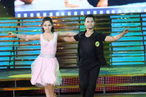 “Hai lúa” Huỳnh Đông chia tay Bước Nhảy Hoàn Vũ