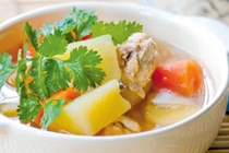 Canh đu đủ cá chạch giúp lợi sữa cho mẹ