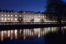 Dãy nhà đắt giá nhất thế giới, gần 1.000 tỷ đồng/căn