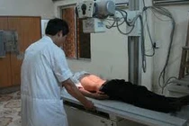 Chụp X-quang hay soi dạ dày an toàn hơn?