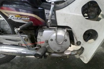 Chiêu moi tiền của thợ sửa xe máy