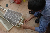 Cách vệ sinh bộ phát nano diệt khuẩn trong điều hòa