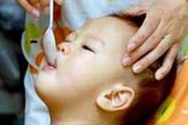 Khác biệt giữa thuốc hạ sốt uống và nhét hậu môn