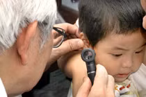 Nhìn mủ tai có thể chuẩn đoán được bệnh ung thư