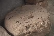 Giải mã lời thề trên phiến đá cổ nghìn năm