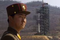 Giải mã tên lửa phóng vệ tinh Triều Tiên